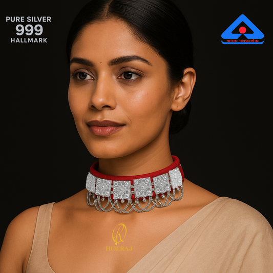 Woman wearing Holraj branded Shuddh Galoband™ 999 Hallmark Pure Silver High-Polish Choker Necklace – Handcrafted Indian Jewellery